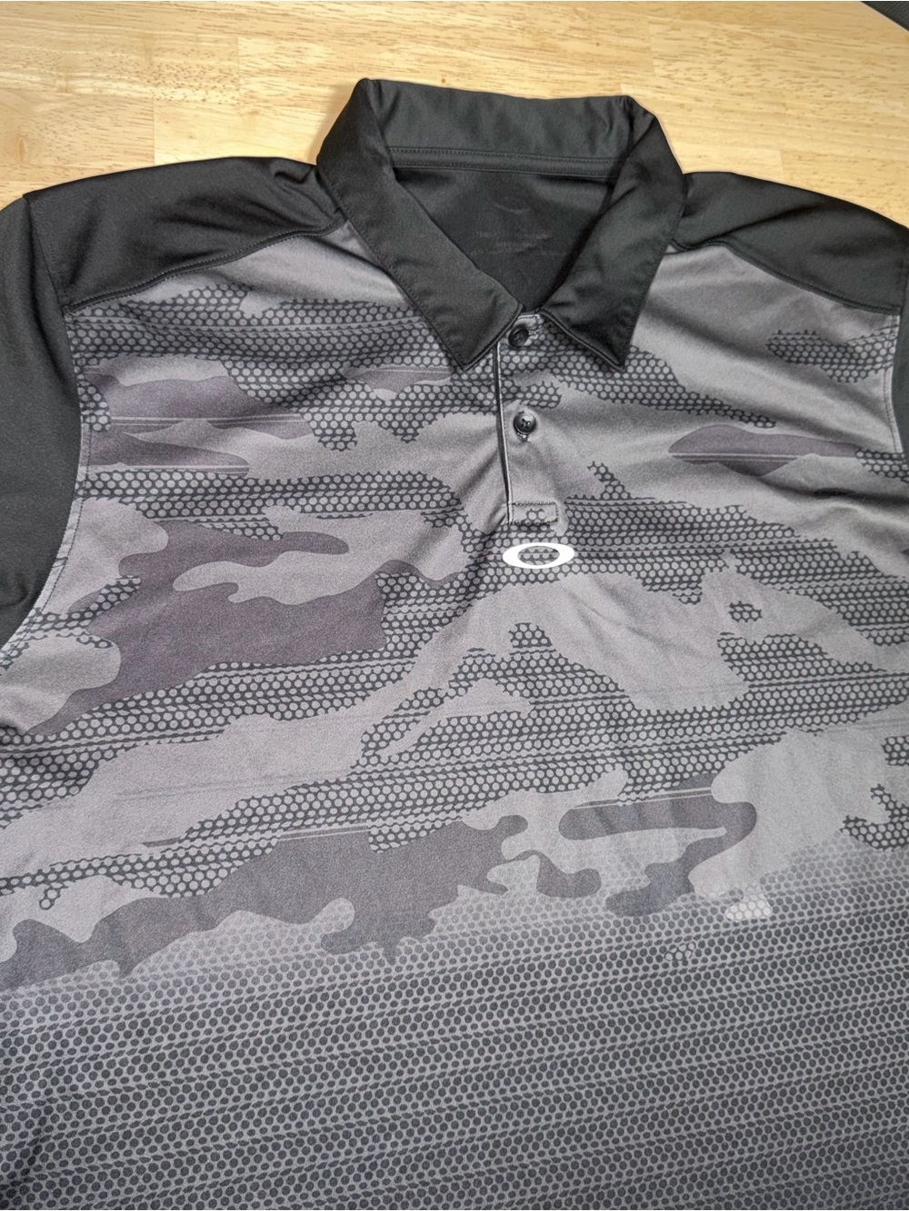 Oakley Camo Performance Golf Polo Shirt Black Gray Mens XL Outdoor Summer